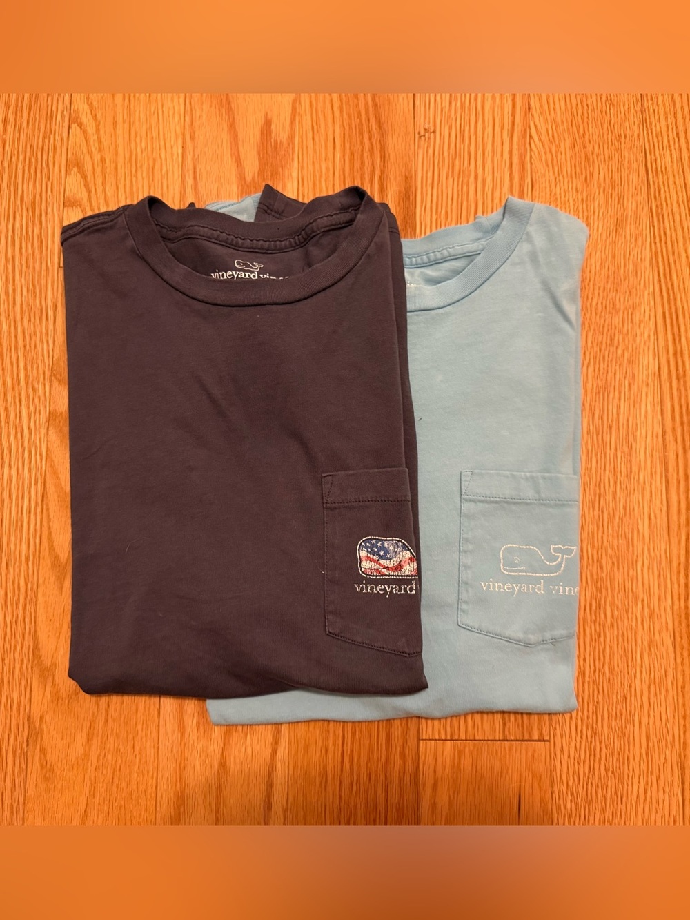 Vineyard vines, classic vintage pocket T in baby blue and navy patriotic